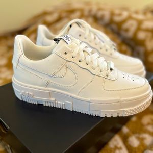 Ordered in several sizes & wasn’t able to return